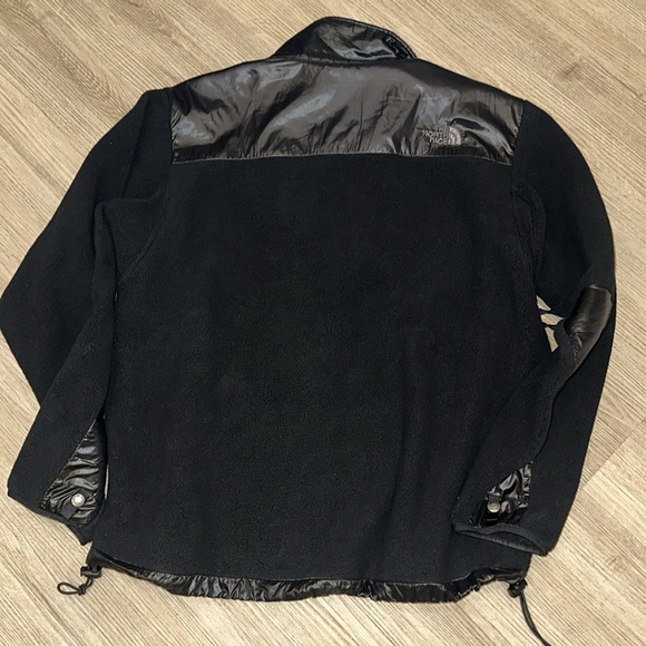 North Face Jacket - Picture 6 of 6